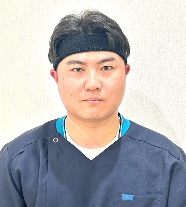 スタッフ写真　折笠颯馬
